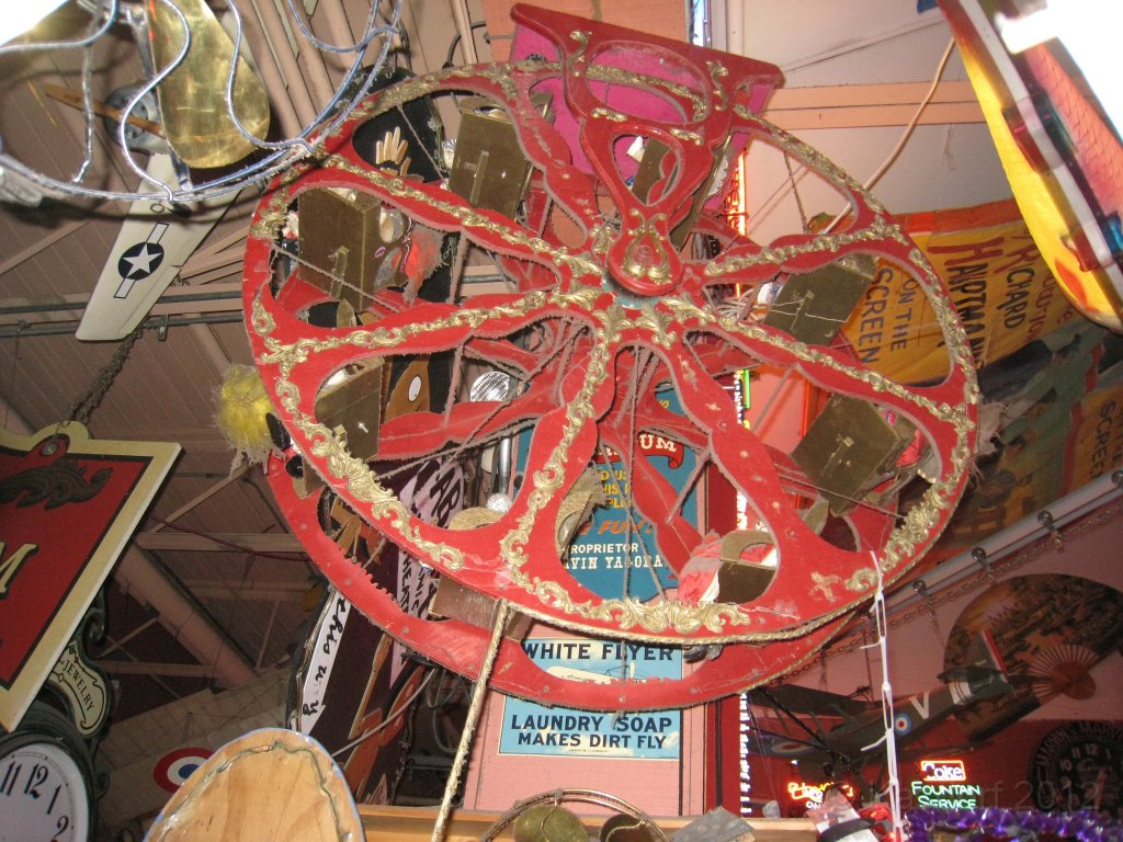 2012 Marvins Marvelous Mechanical Museum 255.JPG - She liked this ferris wheel with little people on it also. A fun visit to "Marvins Marvelous Mechanical Museum" in Farmington Hills Michigan on April 21, 2012.